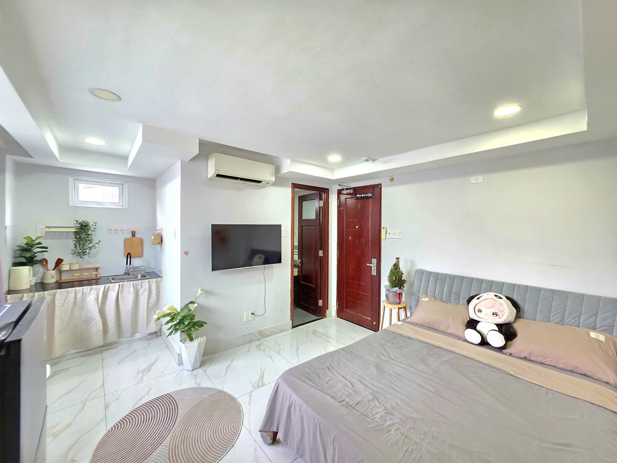 CĂN HỘ DỊCH VỤ FULL NỘI THẤT PHÒNG STUDIO CỬA SỔ TRỜI - 7Tr - 25m²