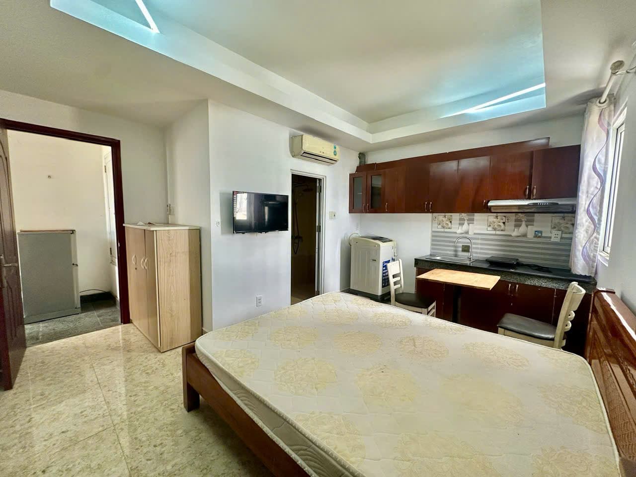 CĂN HỘ DỊCH VỤ FULL NỘI THẤT CỬA SỔ TRỜI PHÒNG STUDIO