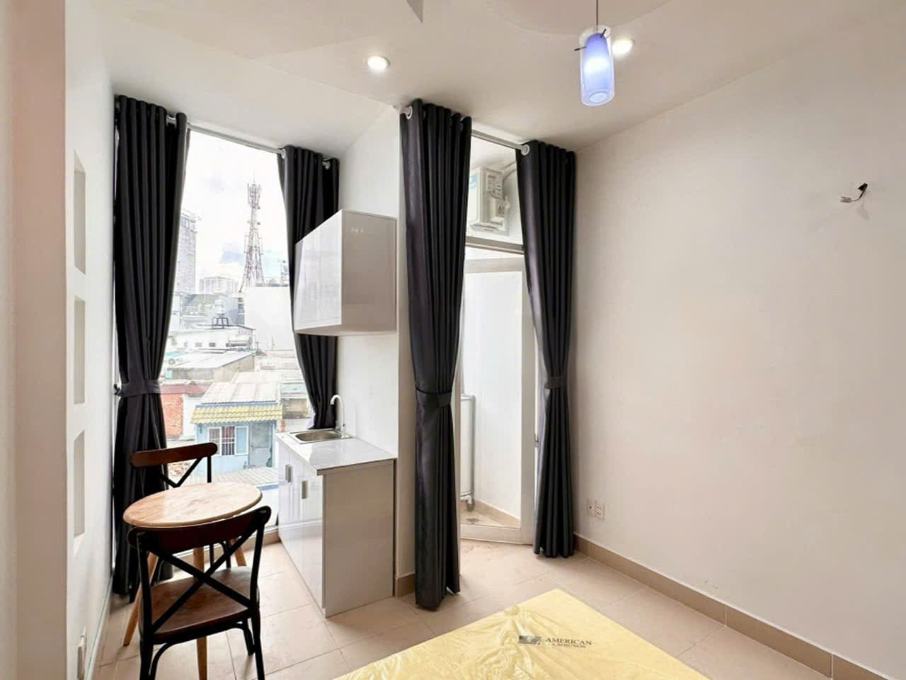 CĂN HỘ DỊCH VỤ VIEW KÍNH BAN CÔNG FULL NỘI THẤT PHÒNG STUDIO