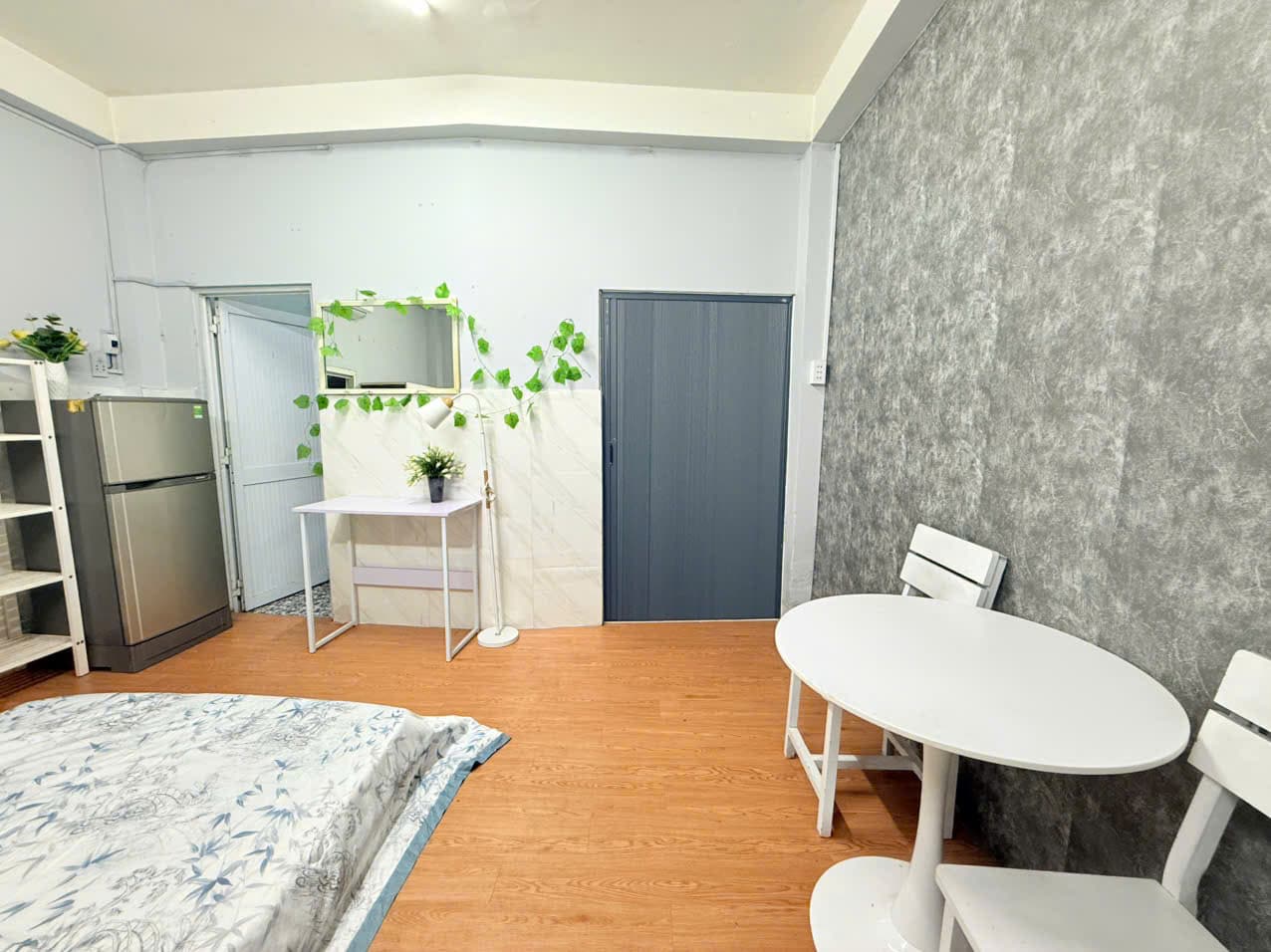 NHÀ RIÊNG TÁCH BẾP 1 PHÒNG NGỦ FULL NỘI THẤT