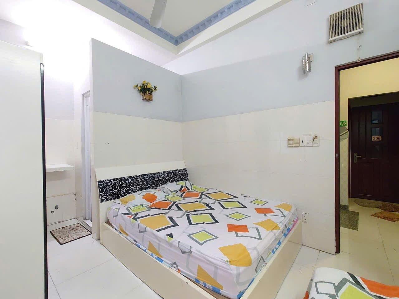 CĂN HỘ DỊCH VỤ FULL NỘI THẤT PHÒNG STUDIO CỬA SỔ TRỜI