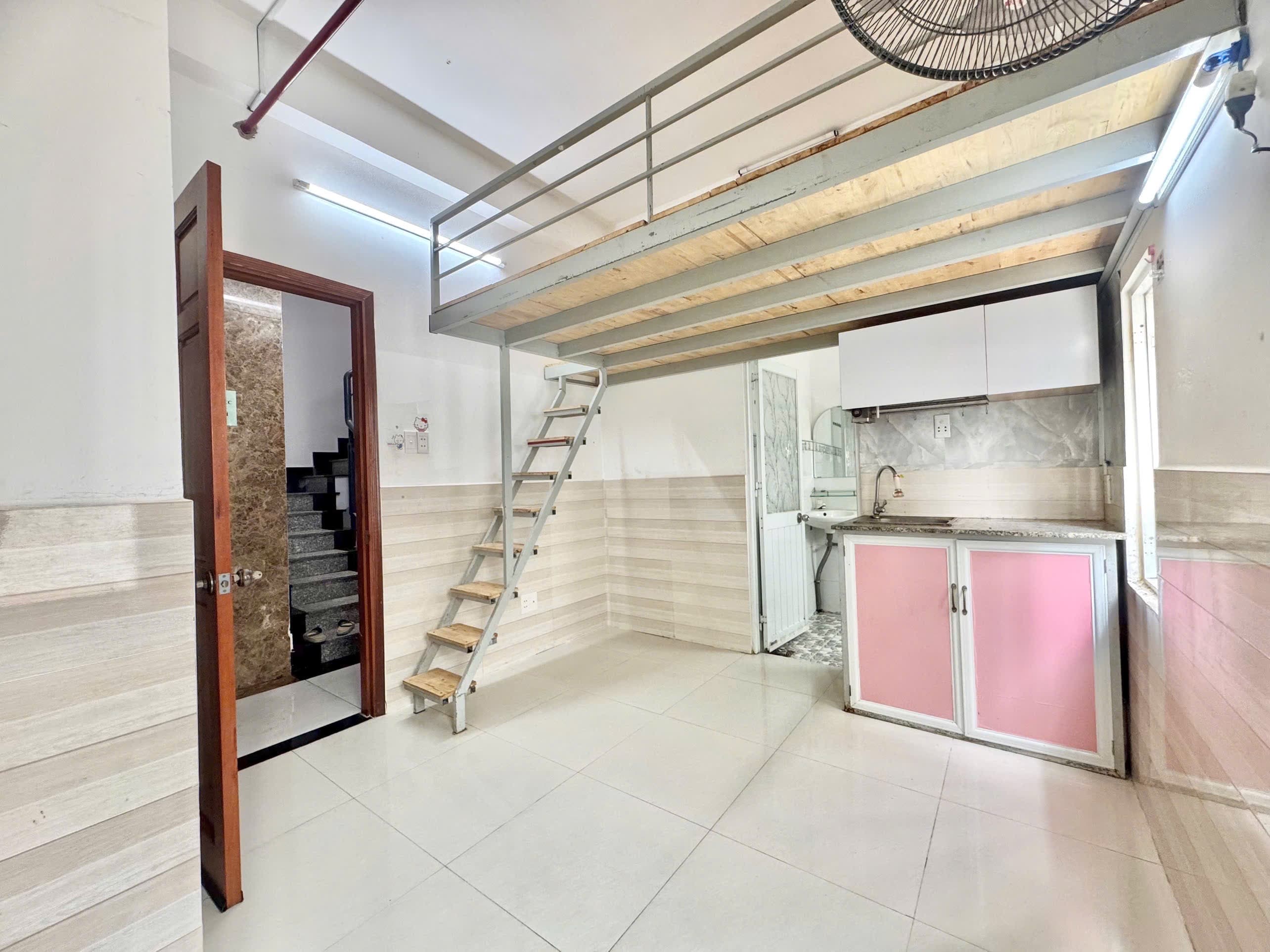 CĂN HỘ DỊCH VỤ FULL NỘI THẤT CỬA SỔ TRỜI BAN CÔNG DUPLEX
