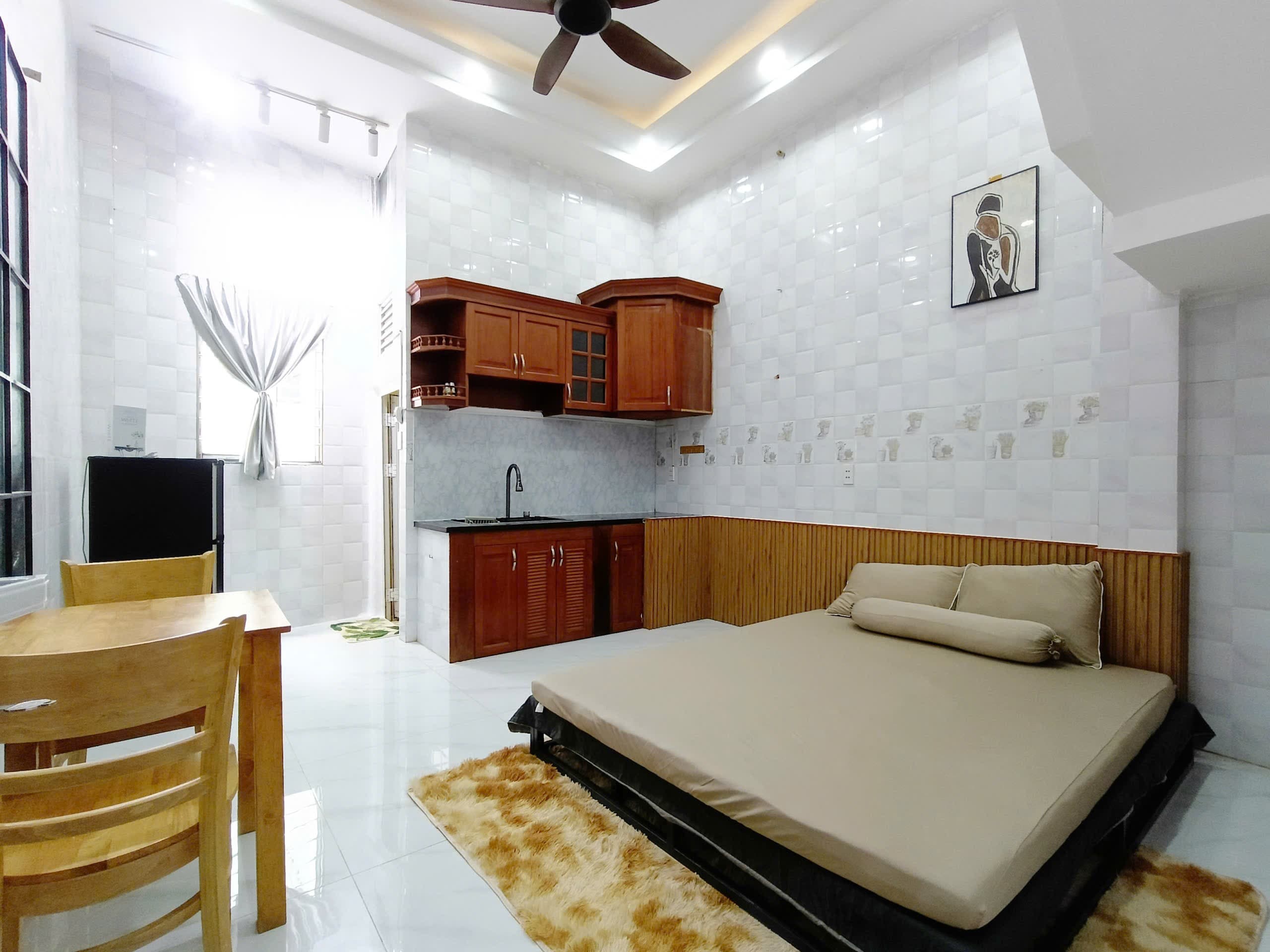 CĂN HỘ DỊCH VỤ PHÒNG STUDIO CỬA SỔ TRỜI FULL NỘI THẤT
