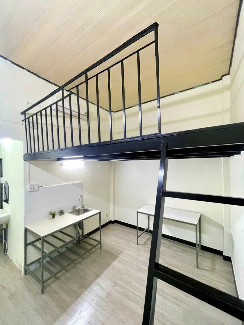NHÀ TRỌ CỬA SỔ TRỜI KHÔNG NỘI THẤT GÁC LỬNG