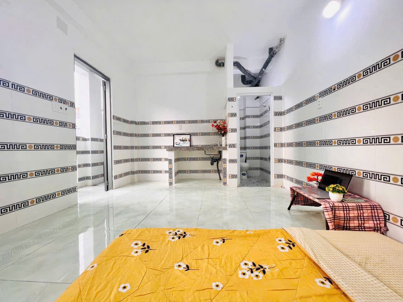 NHÀ TRỌ CỬA SỔ HÀNH LANG KHÔNG NỘI THẤT