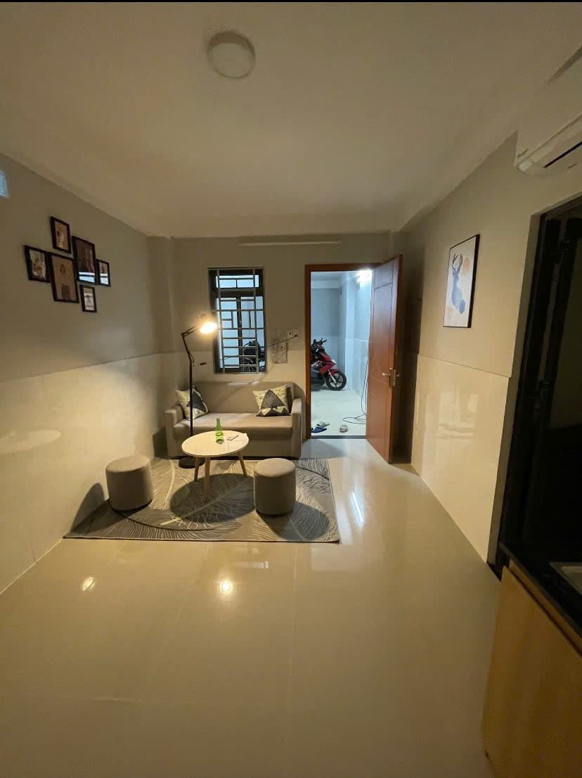 NHÀ TRỌ CỬA SỔ HÀNH LANG KHÔNG NỘI THẤT