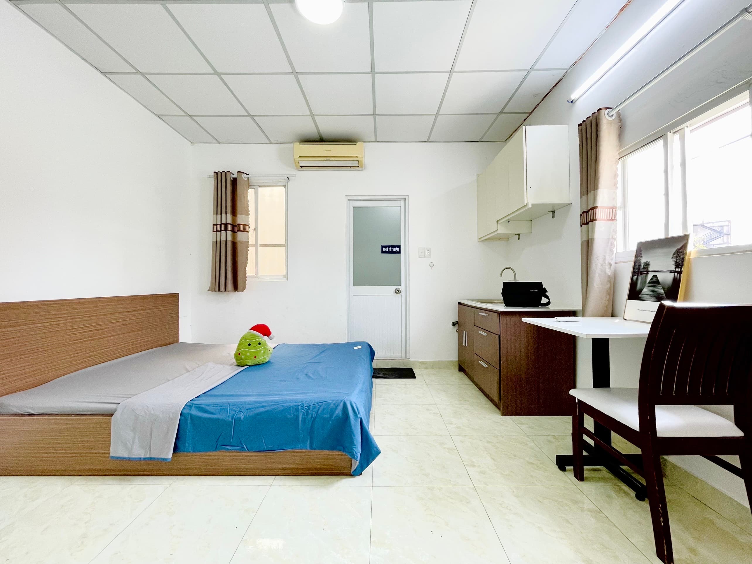 CĂN HỘ DỊCH VỤ CỬA SỔ HÀNH LANG FULL NỘI THẤT PHÒNG STUDIO CỬA SỔ TRỜI - 4Tr9 - 25m²