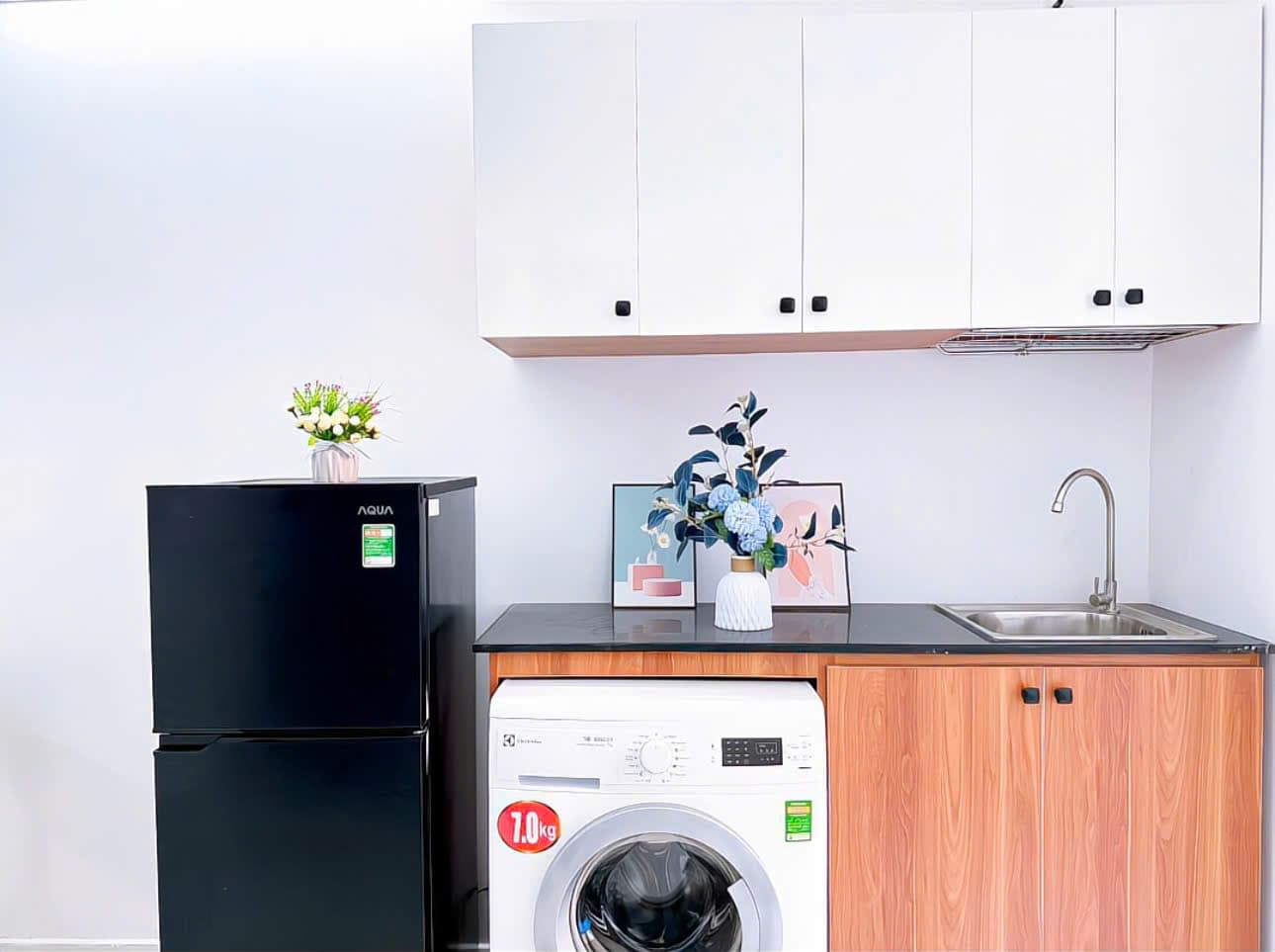 CĂN HỘ DỊCH VỤ 2 PHÒNG NGỦ BAN CÔNG TÁCH BẾP CỬA SỔ TRỜI FULL NỘI THẤT - 10Tr - 50m²