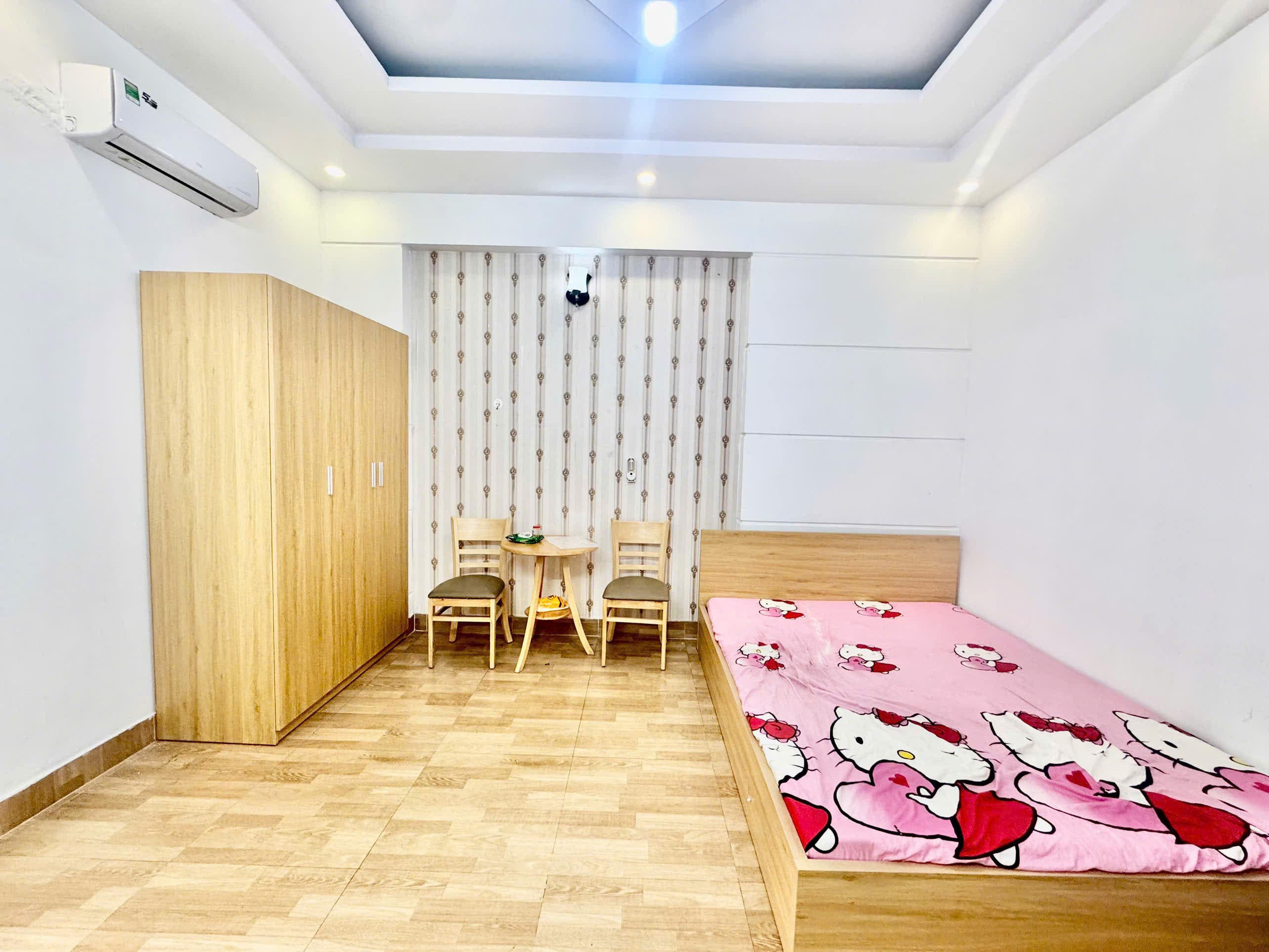 CĂN HỘ DỊCH VỤ PHÒNG STUDIO CỬA SỔ TRỜI FULL NỘI THẤT