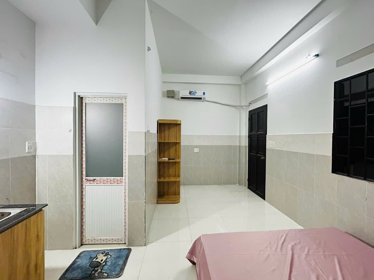 CĂN HỘ DỊCH VỤ CỬA SỔ HÀNH LANG FULL NỘI THẤT PHÒNG STUDIO