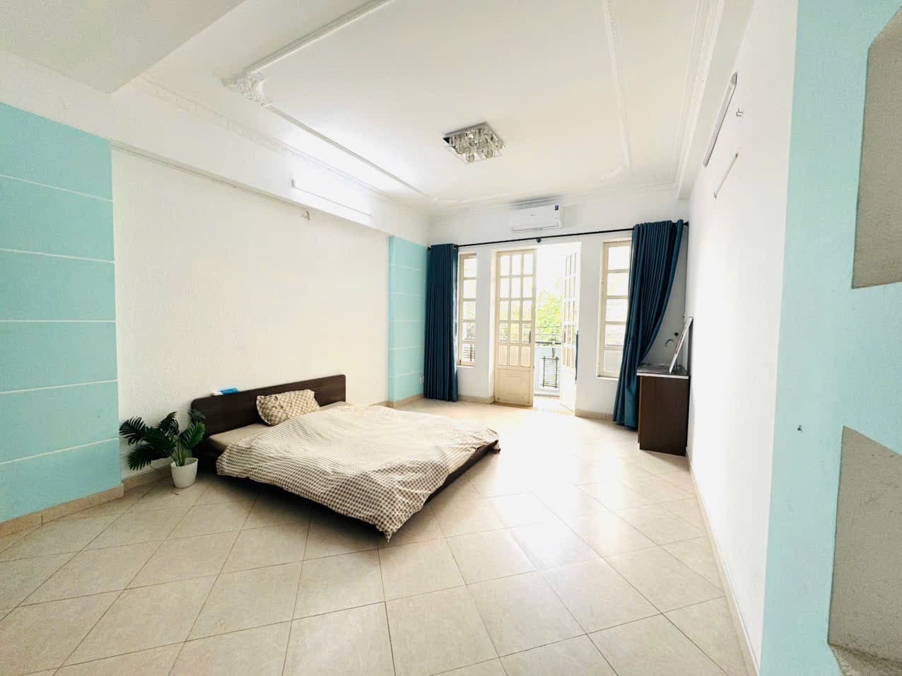 CĂN HỘ DỊCH VỤ BAN CÔNG PHÒNG STUDIO