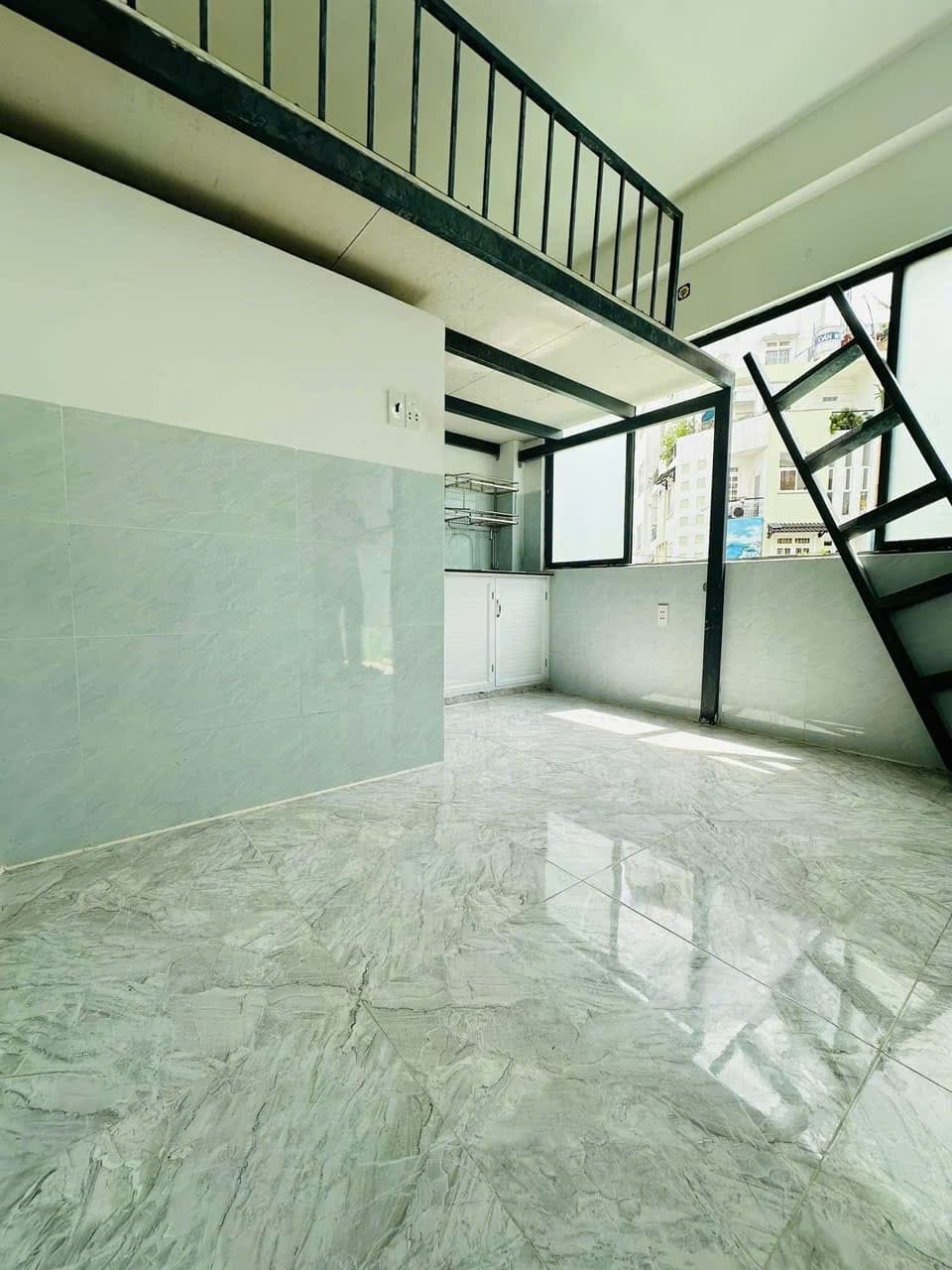 CĂN HỘ DỊCH VỤ CỬA SỔ TRỜI DUPLEX